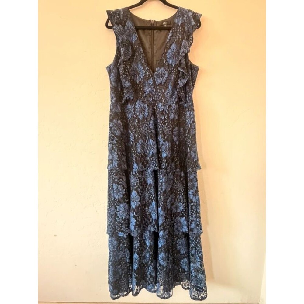 Lulu’s Ruffled Maxi Dress Size 1XL